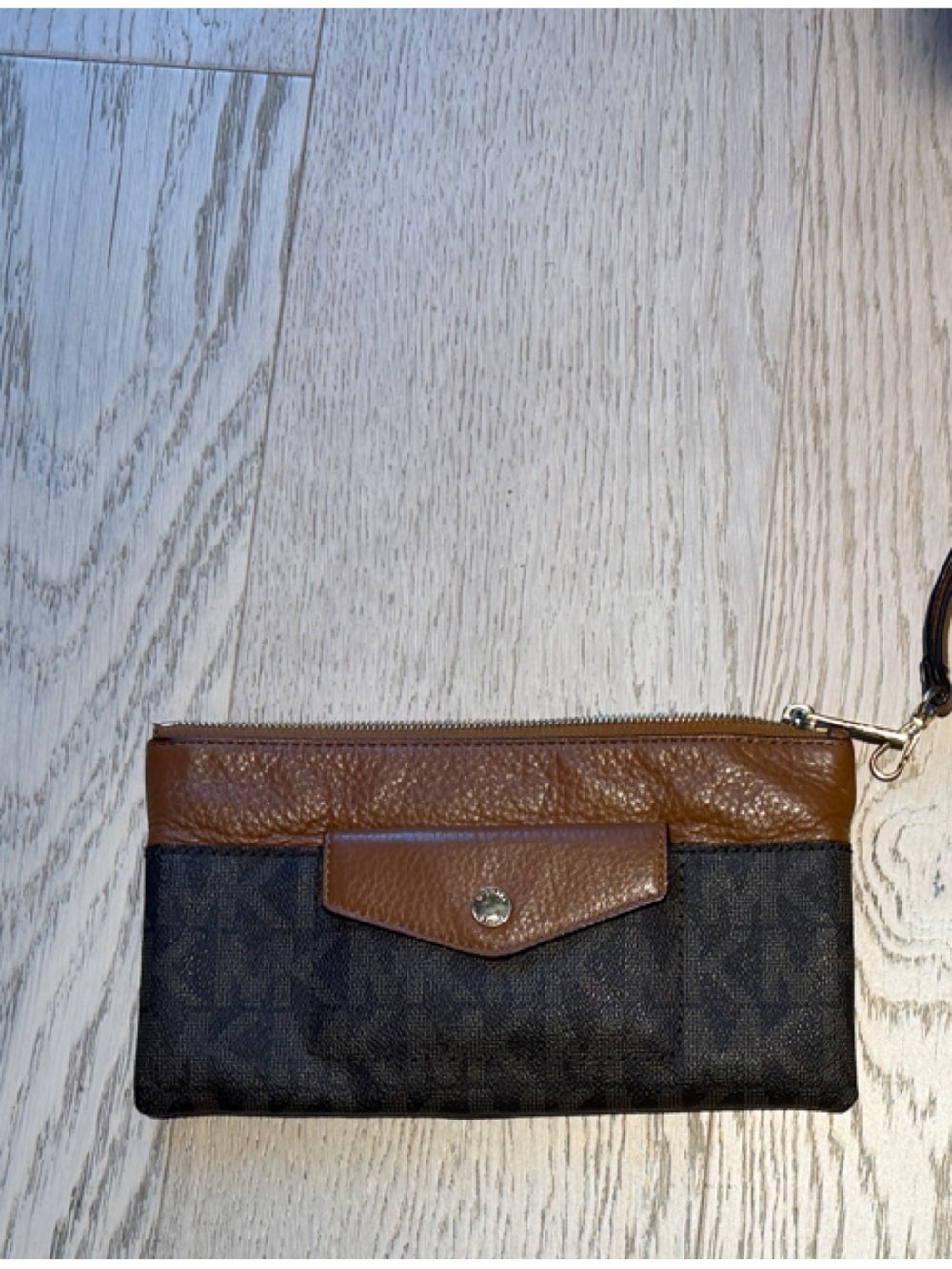 Michael Kors Brown & Black Leather Wristlet Wallet with detachable pouch